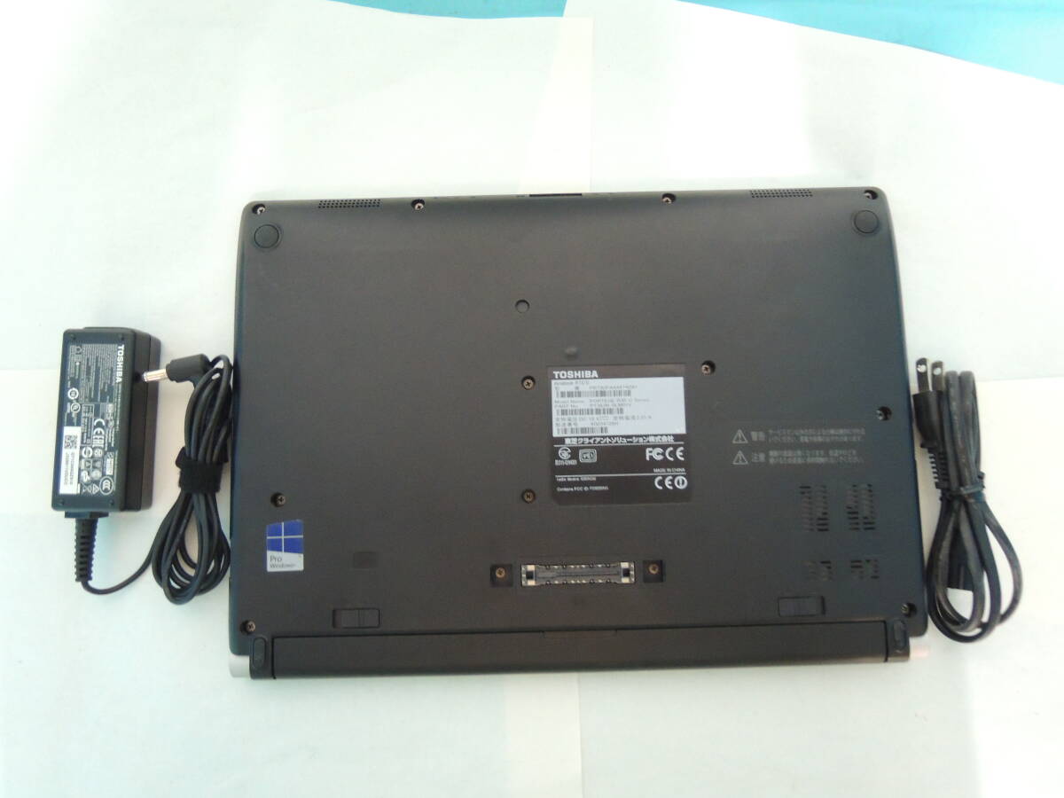 TOSHIBA dynabook R73/U Model:PORTEGE R30-C Series 型番:PR73UFAA447AD81 ...