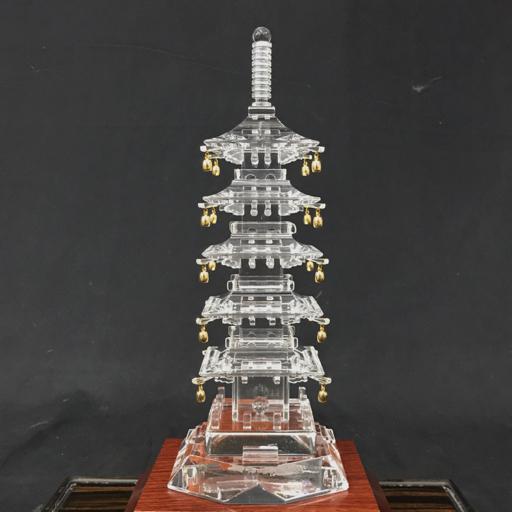 中国製品 天然水晶　伝統工芸品　九重塔 佑幸作 天然水晶 五重の塔 証明書・ガラスケース付き 甲州水晶貴石細工