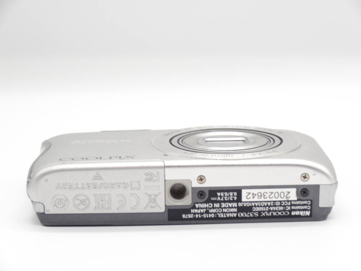 Nikon デジタルカメラ COOLPIX S3700 シルバー_4