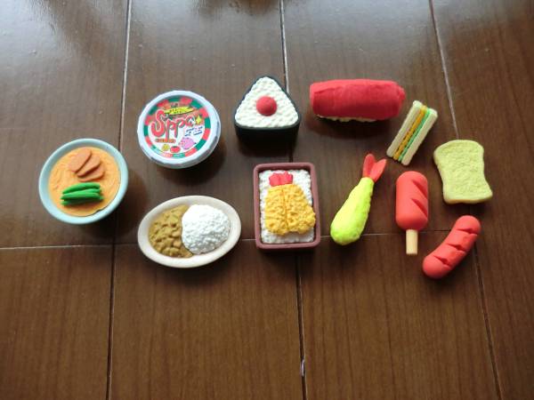 おもしろ消しゴム　食べ物シリーズ　大量１１個セット福袋　激安_1