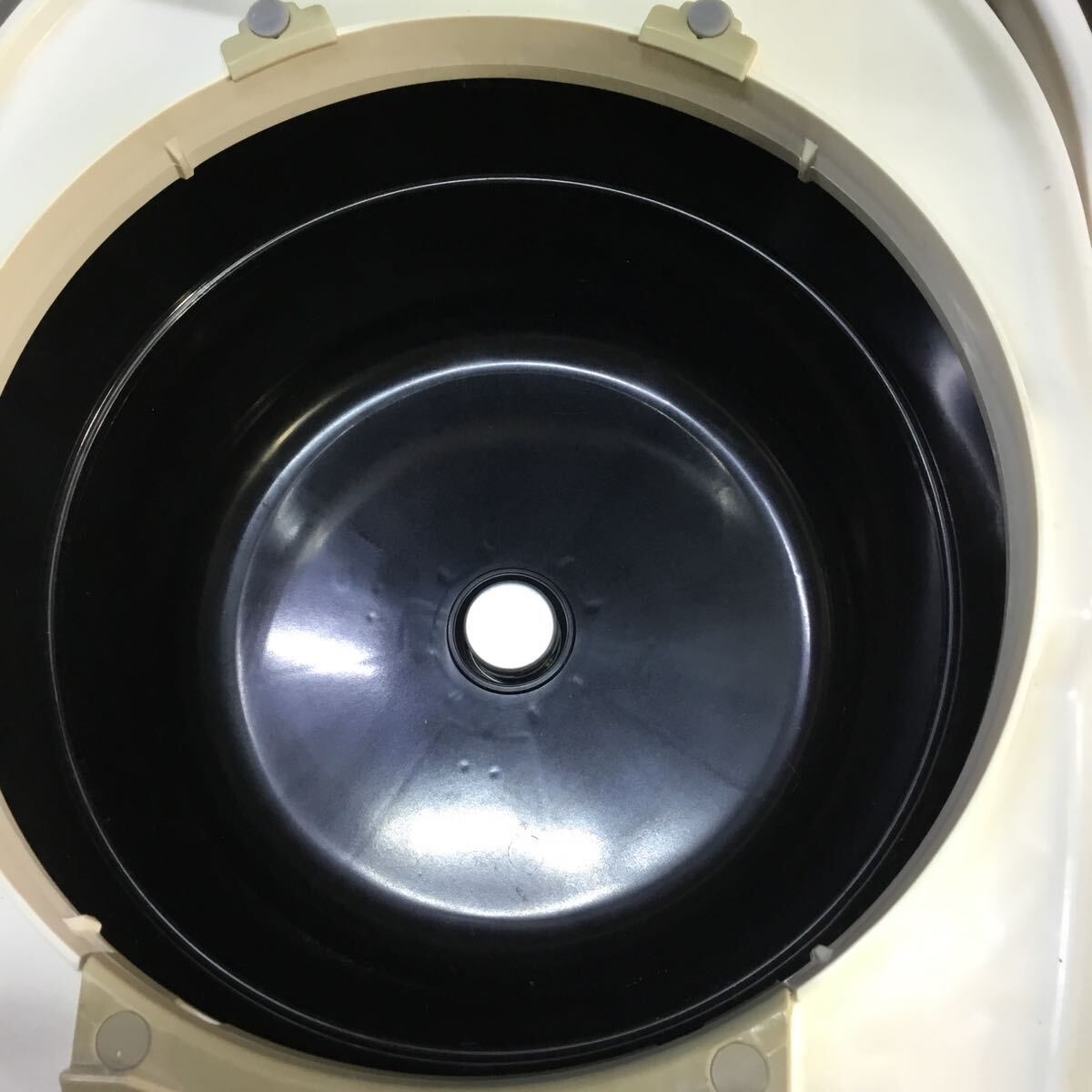 (100285G) 2012年製 HITACHIタイガー 炊きたて IH 炊飯ジャー RZ-KX100J 5.5合炊き 炊飯器 中古品_5