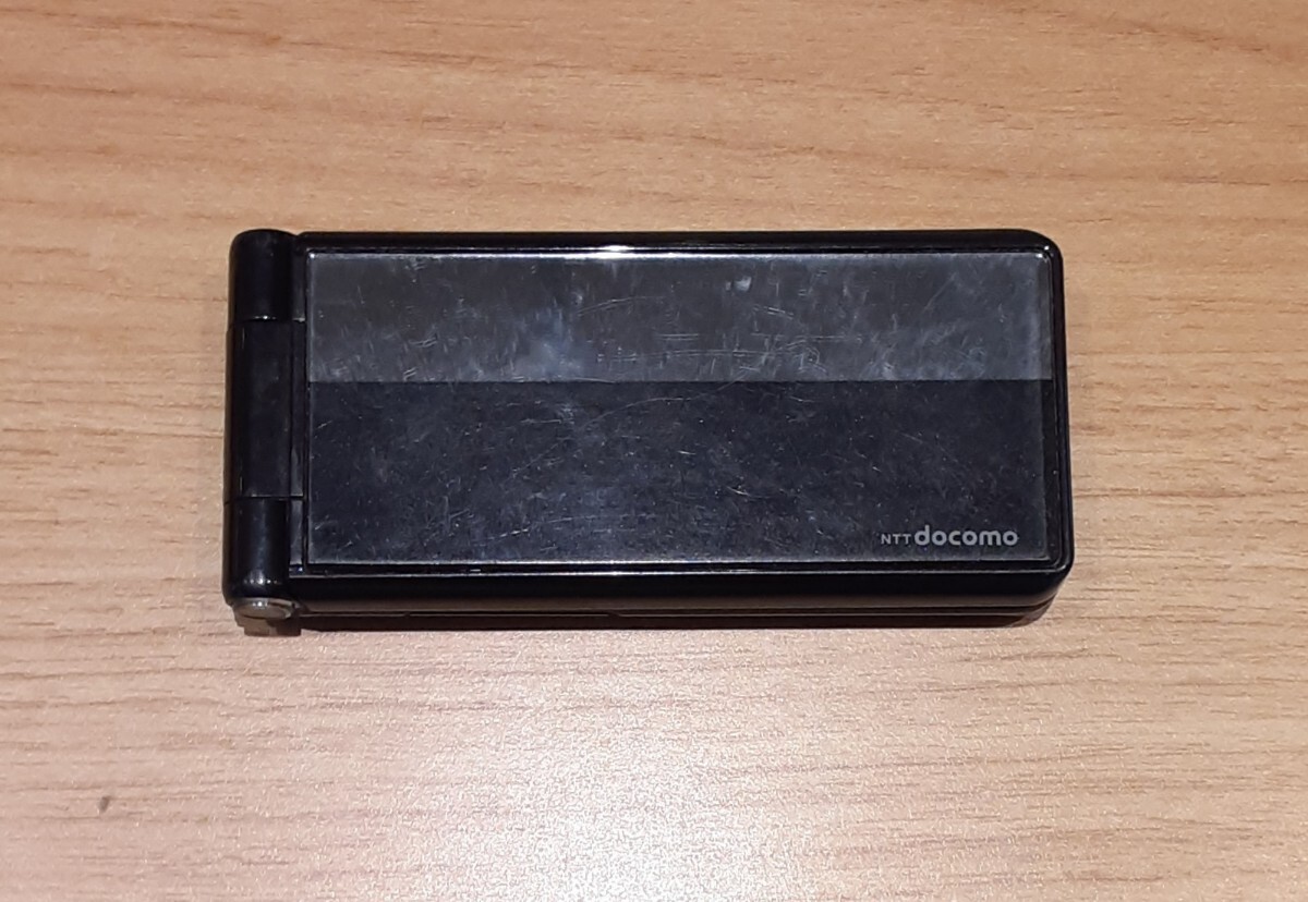携帯電話 NTT ドコモ P-01E 黒 ブラック パナソニック docomo ガラケー