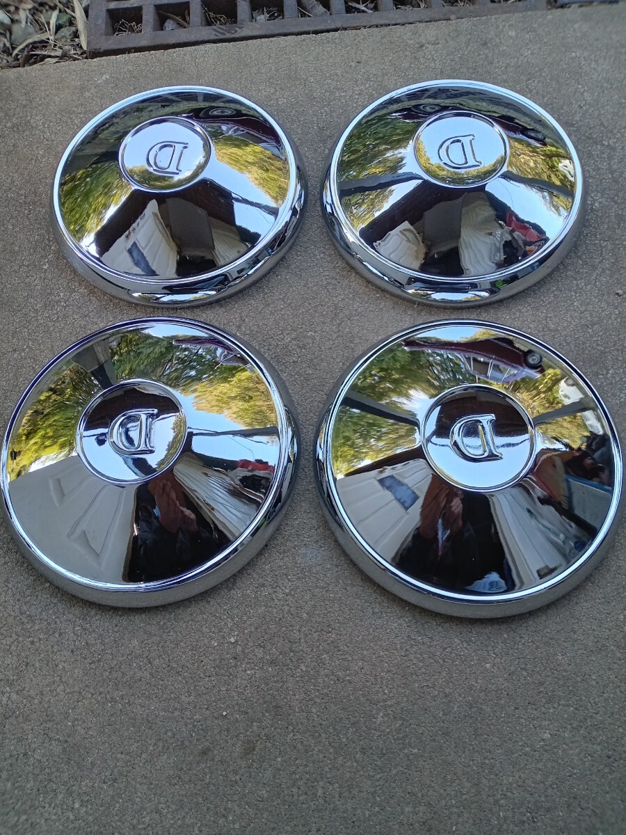 ダットサン　ホイールキャップ　ブルーバード310系？　新品？再メッキ？　キレイです_2