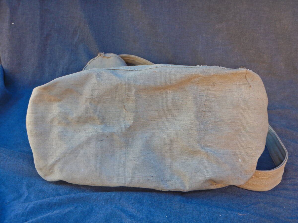 ③旧家からの出品 戦前 戦中 旧日本軍 陸軍 海軍 日本海軍 布鞄 カバン 図嚢 布カバン 鞄 日本軍 軍装品 未使用品_6