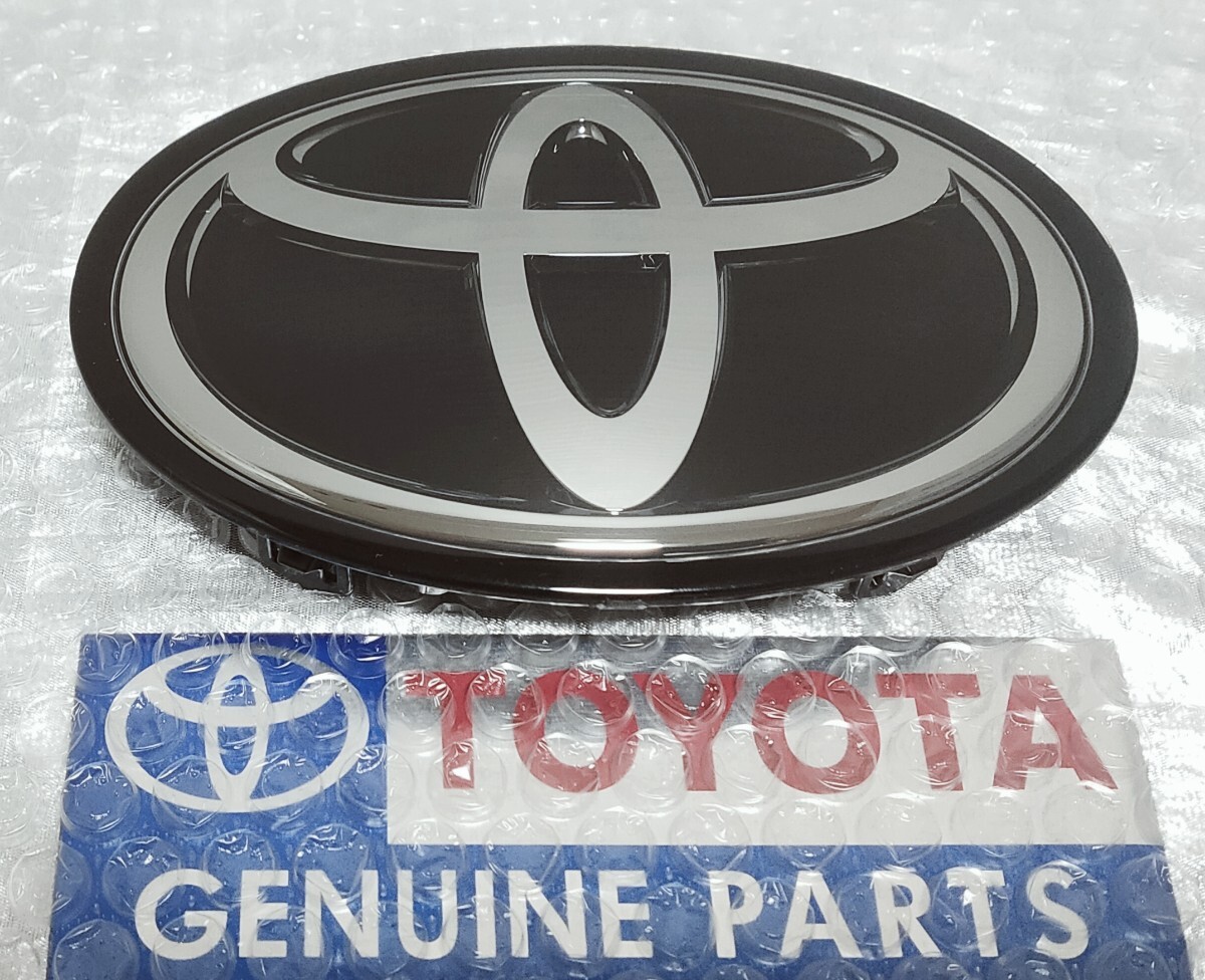 カローラツーリング　エンブレム　フロントグリルセット　北米仕様　新品　トヨタ純正　ミリ波レーダ　新品・未使用　★★送料無料★★_4
