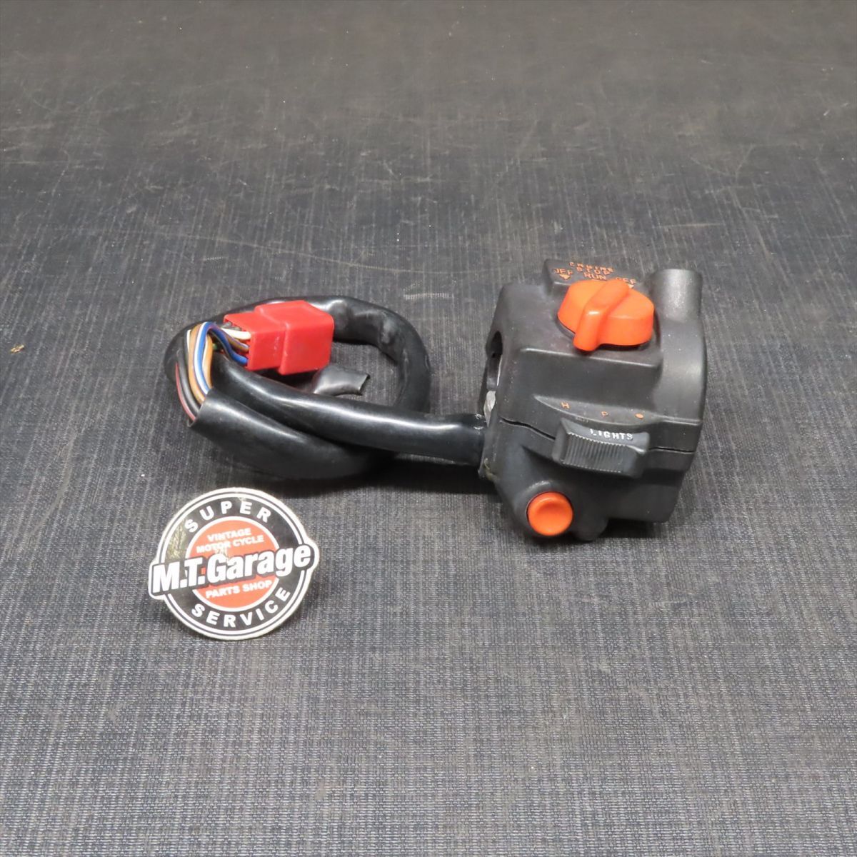 ホンダ CBX550F PC04 右ハンドルスイッチ(検cbx400f nc07【060