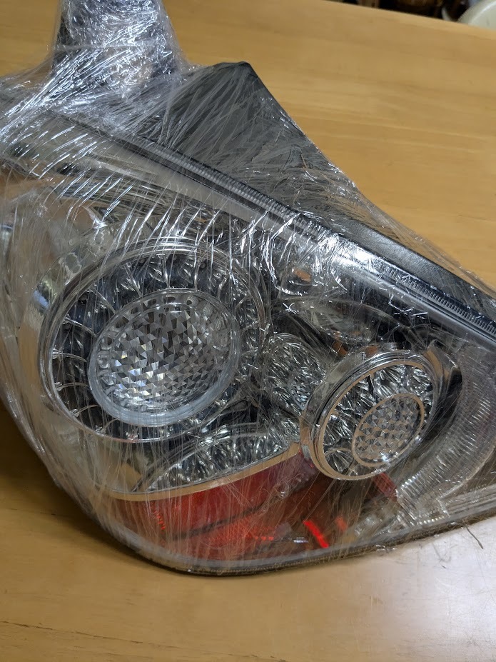 日産ティーダ前期用　クリアテール・LEDテール　左右セット_3