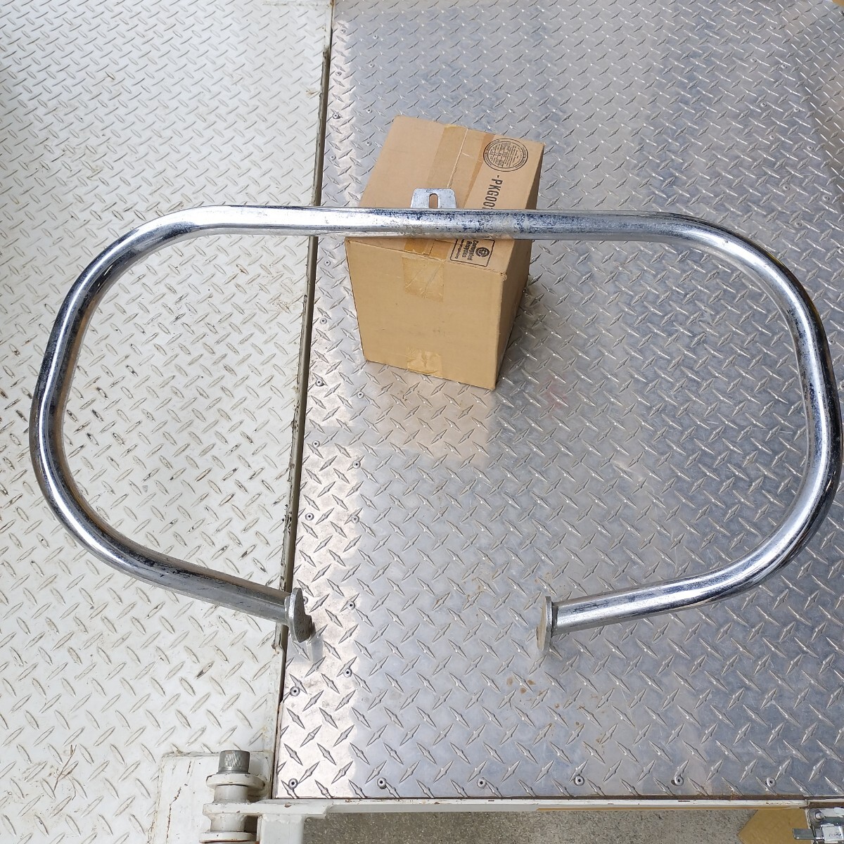 FLSTC1450 ハーレー 純正 バイク 中古 エンジンガード 部品 65885-00 