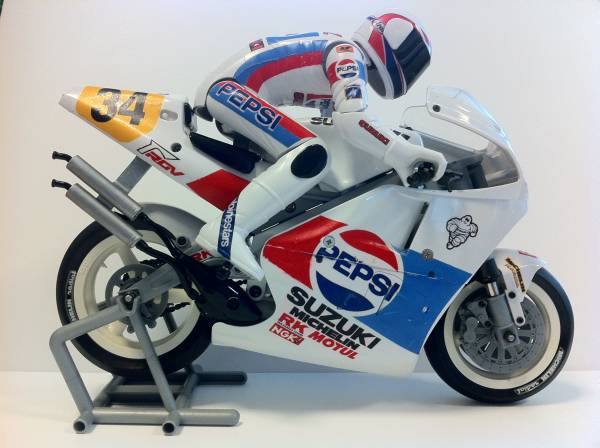 KYOSHO ハングオンレーサー RGVΓ PEPSI シュワンツ(ホビーラジコン