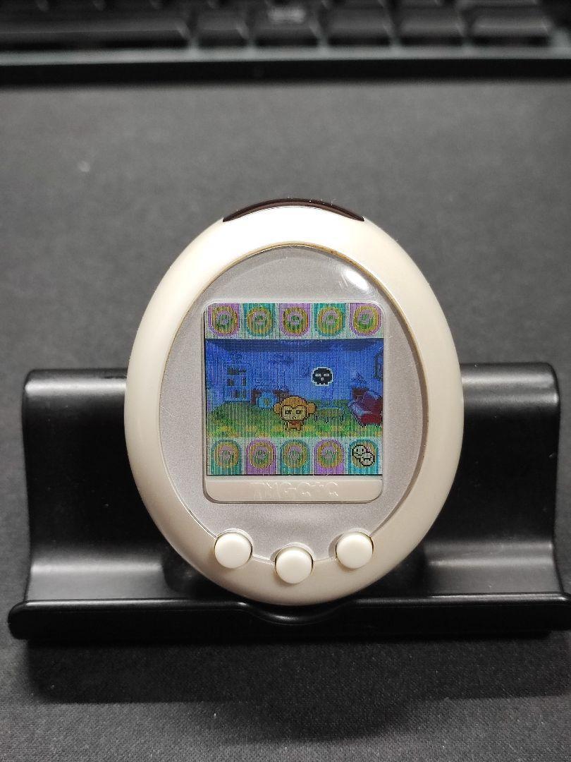 たまごっち プラス カラー ホワイト tamagotchi + COLOR - バンダイ