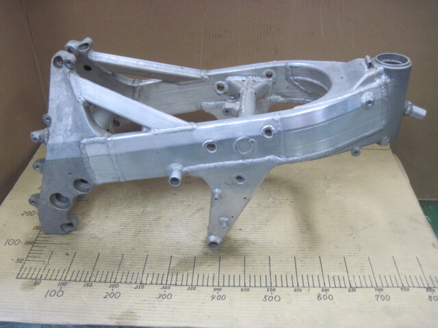 GP MONOレーサー用？？フレーム　よくわからないフレームです 適応不明　検索 ホンダ/RS125R/NX4ベース？？_5