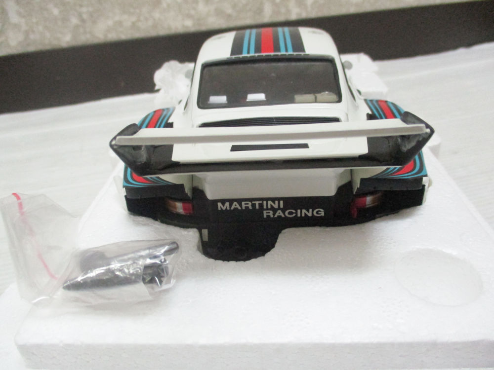2087) 開封のみ exoto エグゾト 1/18 Porsche 935 MARTINI RLG18104 #1