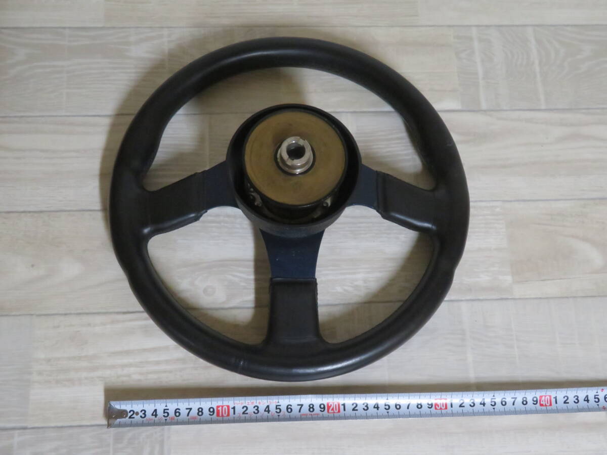 車 italvolanti イタルボランテ イモラ パンチング レザーステアリング