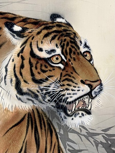 HM9012［真作］茂木翠堂「猛虎」掛軸 絹本 花鳥図 鳥獣／月 猛虎 乕