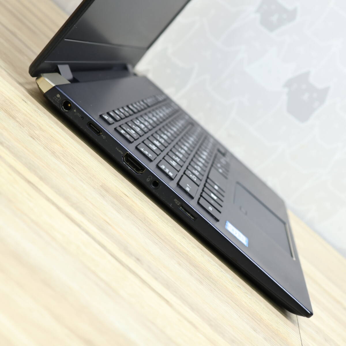 ☆現状品 高性能10世代4コアi5！M.2 NVMeSSD256GB メモリ16GB☆CF-SV9