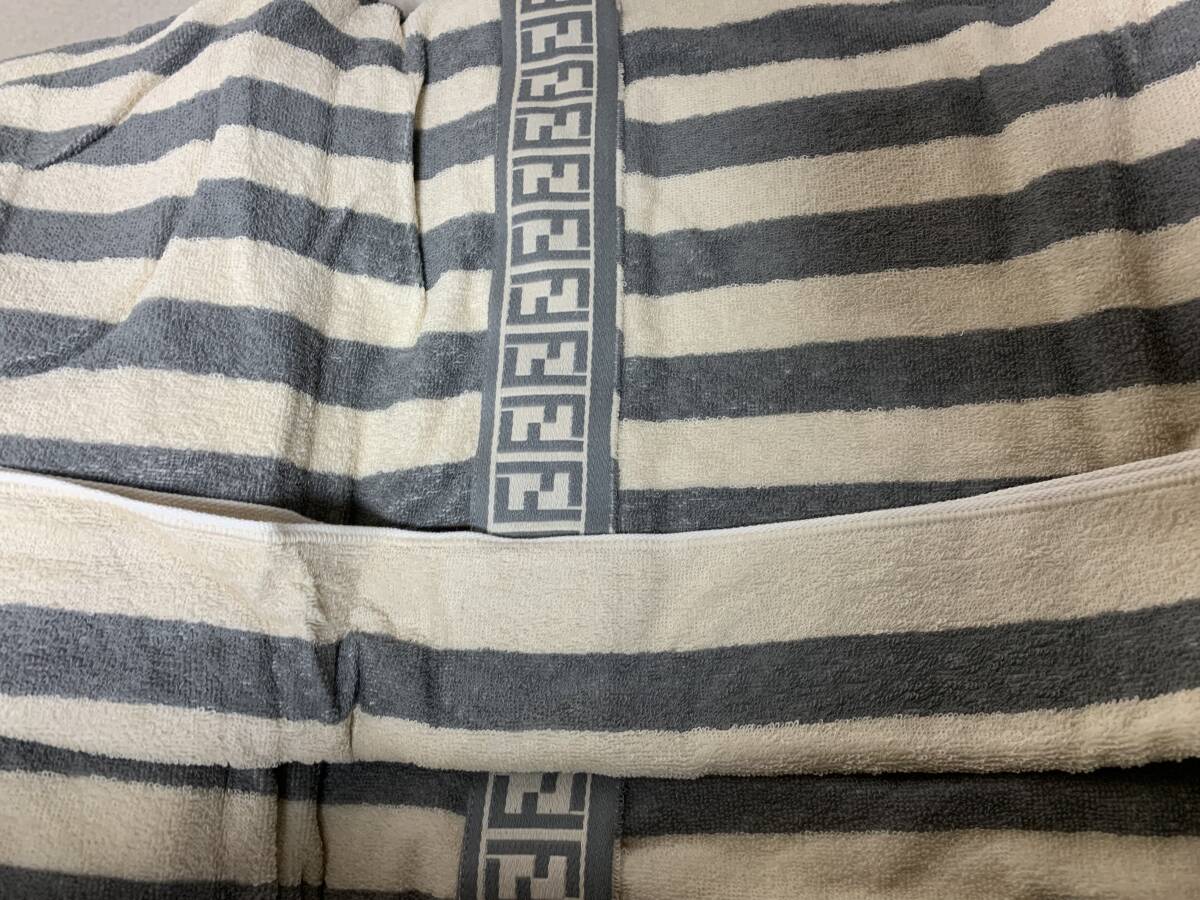 FENDI フェンディバスタオル レアデザイン ロゴ チェック グレー FENDI