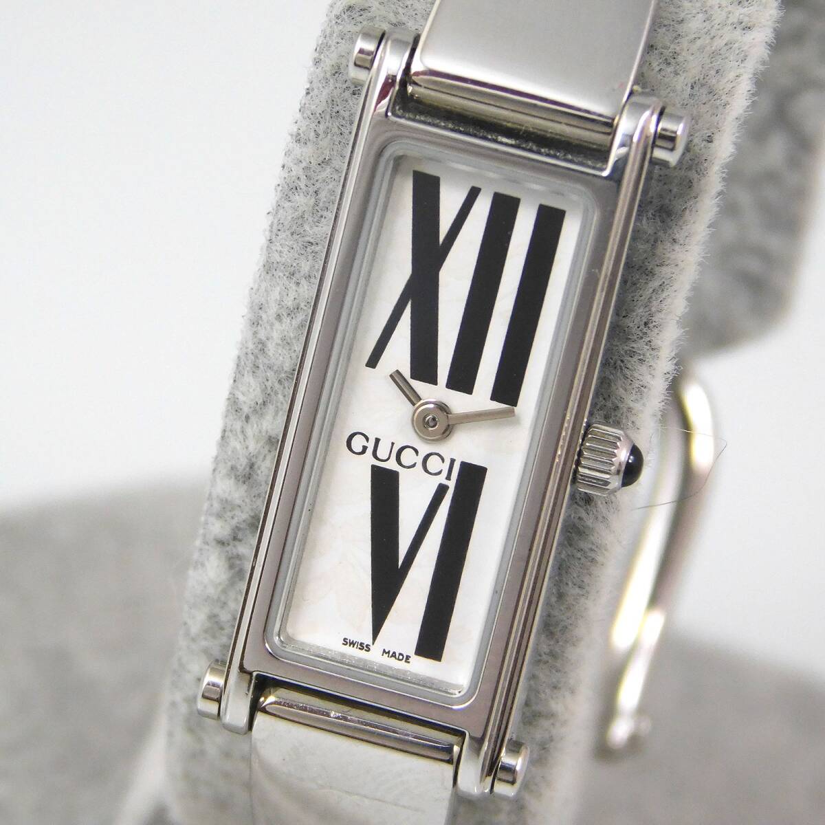 GUCCI 1500Ｌ腕時計　シルバー 長方形 腕時計【お値下げ中】 稼働〇 グッチ 1500L レディース シルバー 腕時計 クオーツ GUCCI