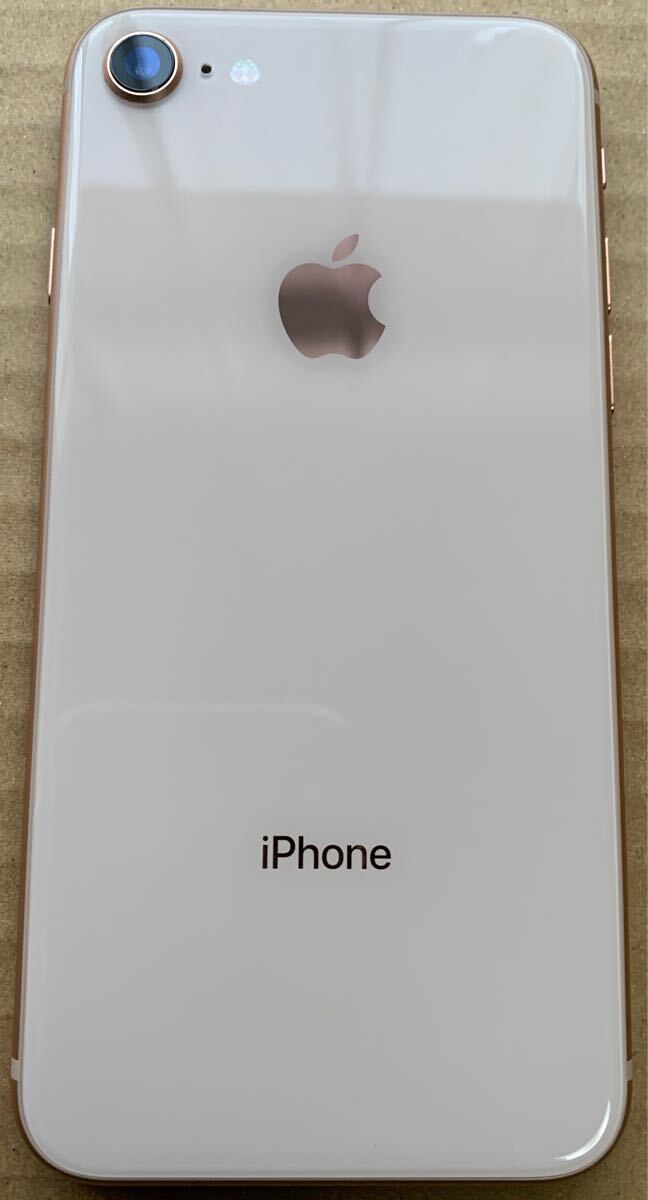 Apple iPhone8 A1906 docomo 64GB ゴールド SIMロック解除済 白ロム