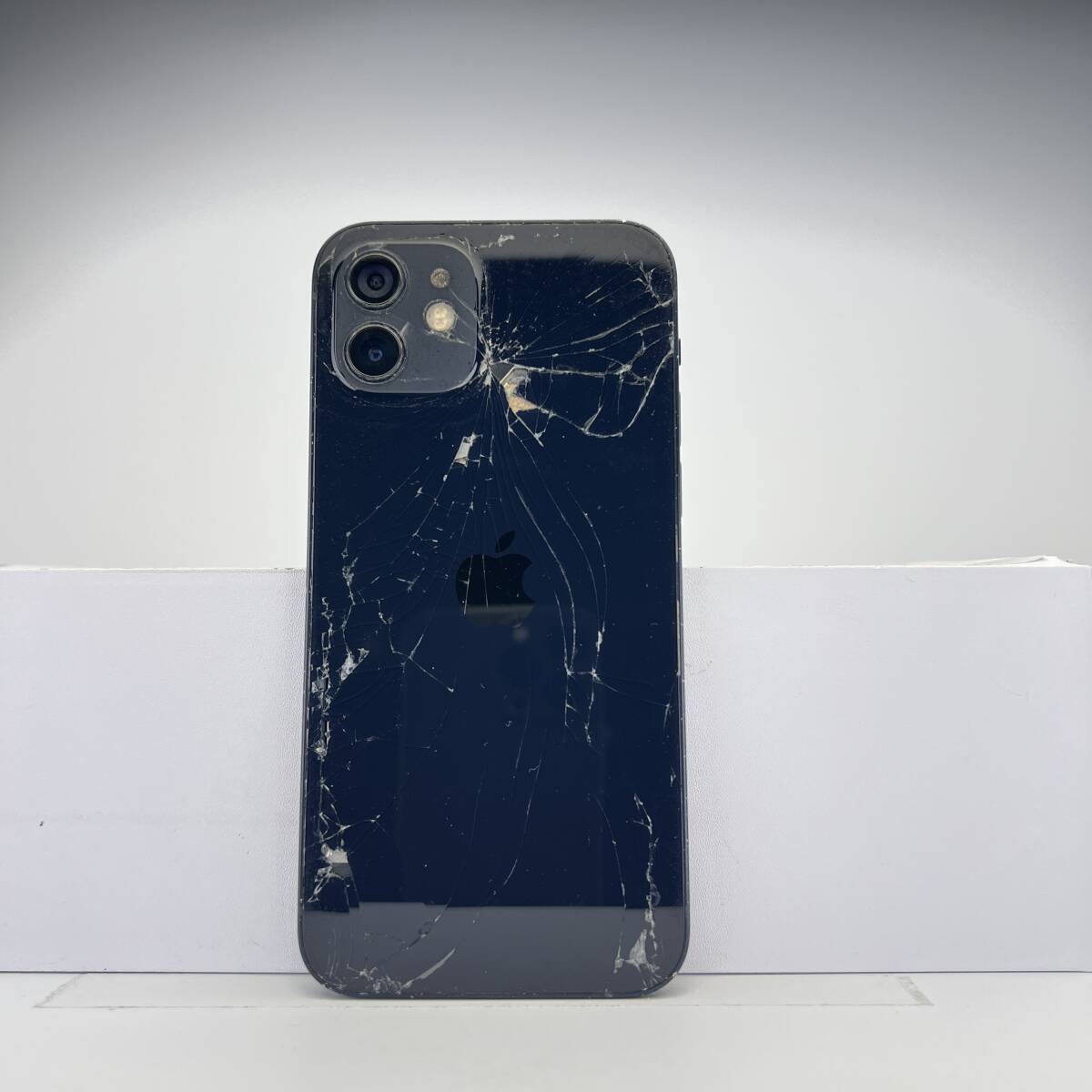iPhone 12 64GB ブラック SIMフリー 訳あり品 ジャンク 中古本体