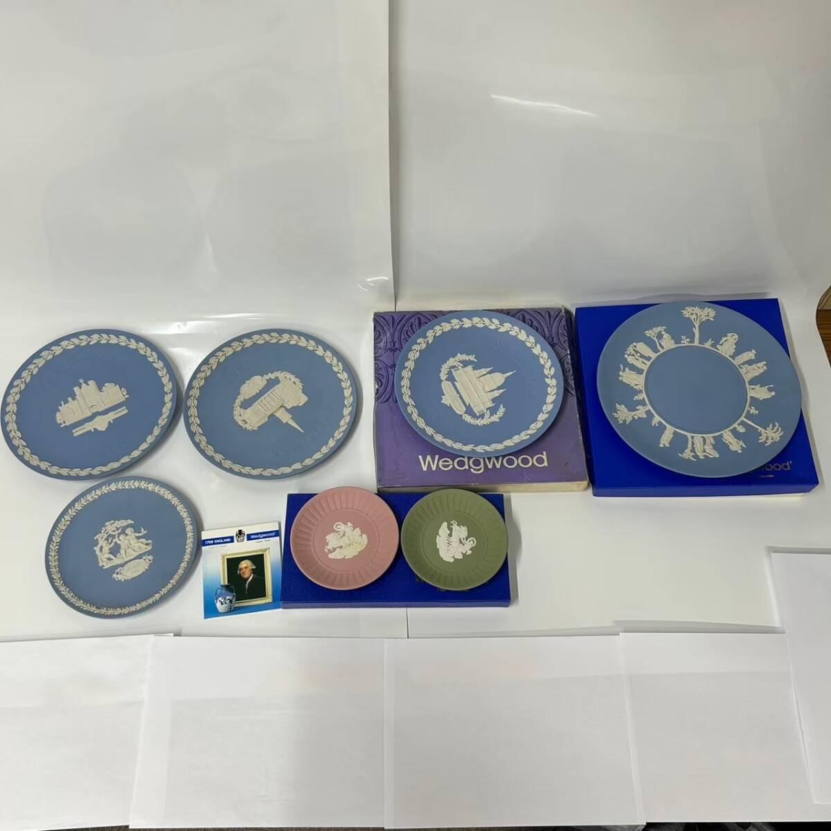 【爆買い，大人気】 1円〜 現状保管品 Wedgwood ウェッジウッド ジャスパー プレート 7枚セット ブルー ピンク グリーン お皿 ミニトレー YK(ウェッジウッド)｜売買されたオークション情報、yahooの商品情報をアーカ ウェッジウッド