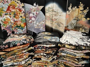 平和屋本店□1円 黒留袖 まとめて50点 鳳凰 尾長鳥 孔雀 人物 風景 花
