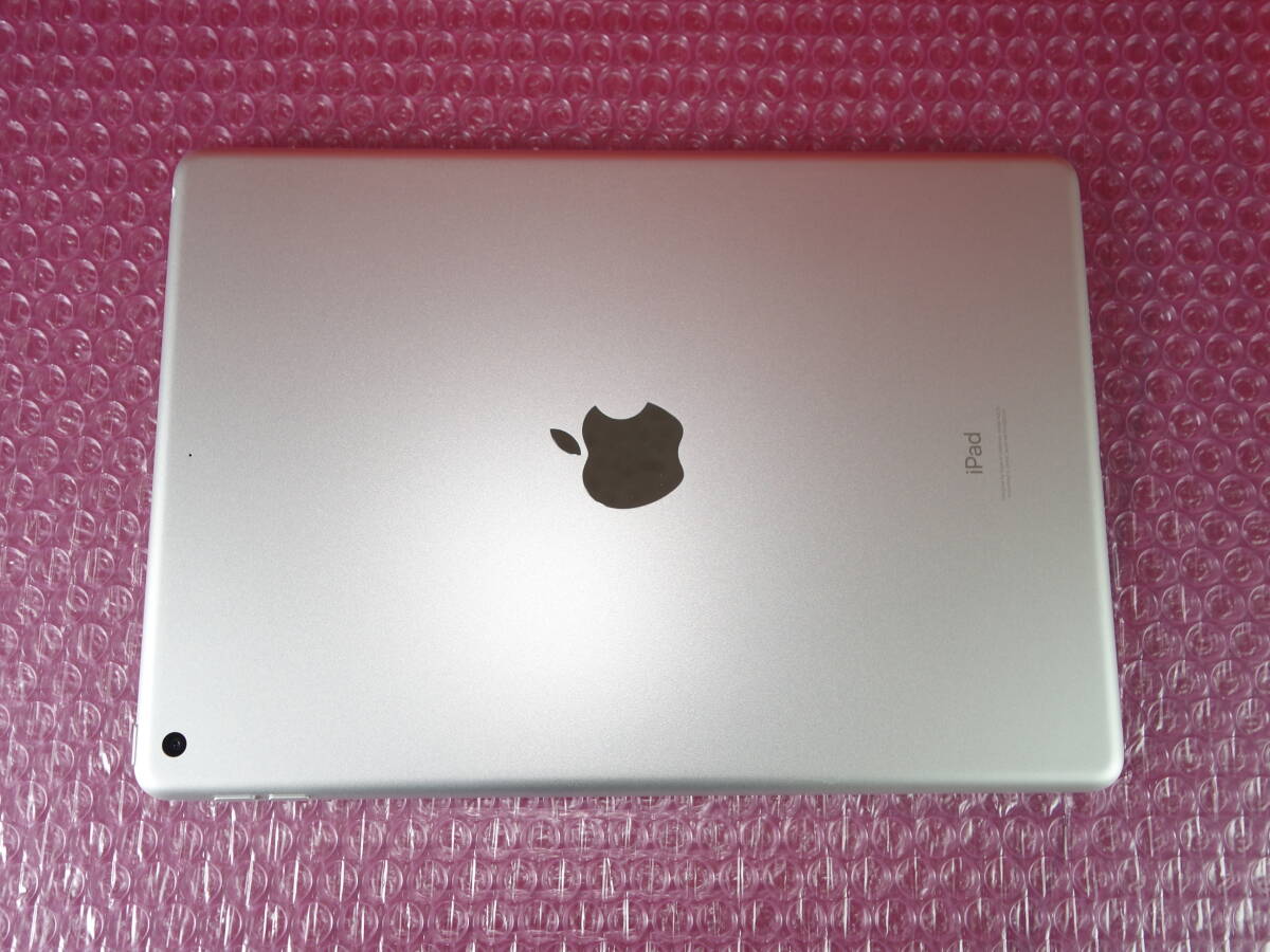 美品！】 Apple iPad (第8世代) Wi-Fi MYLE2J/A (A2270) 【128GB 