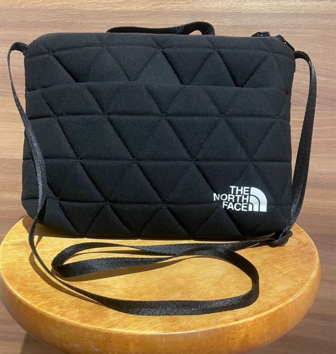ザノースフェイス ジオフェイスポーチ NM32356 Kブラック 中古 Geoface