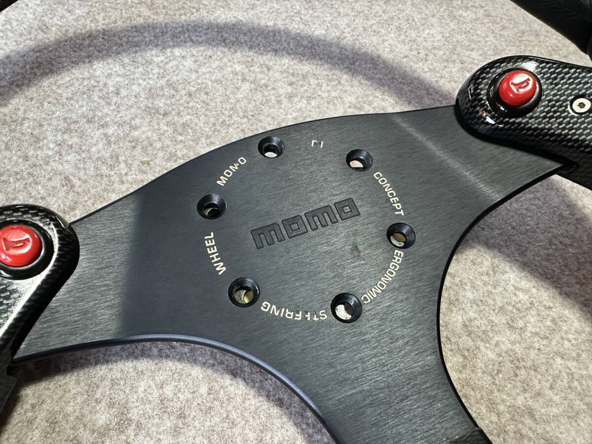 MOMO ステアリング F1コンセプト ブラックレザー＆カーボン調グリップ