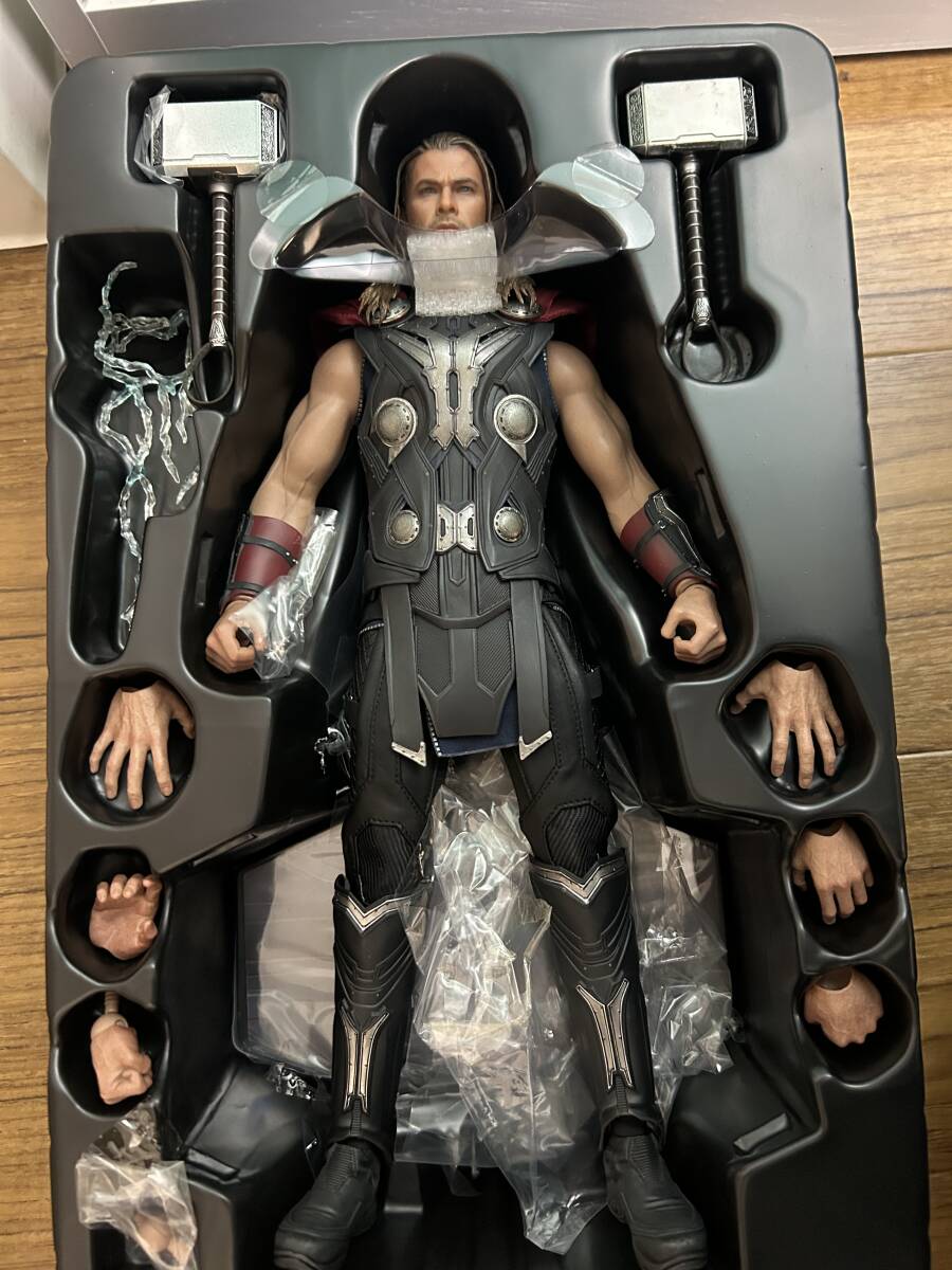 ホットトイズ 1/6 マイティ・ソー エイジ・オブ・ウルトロン 