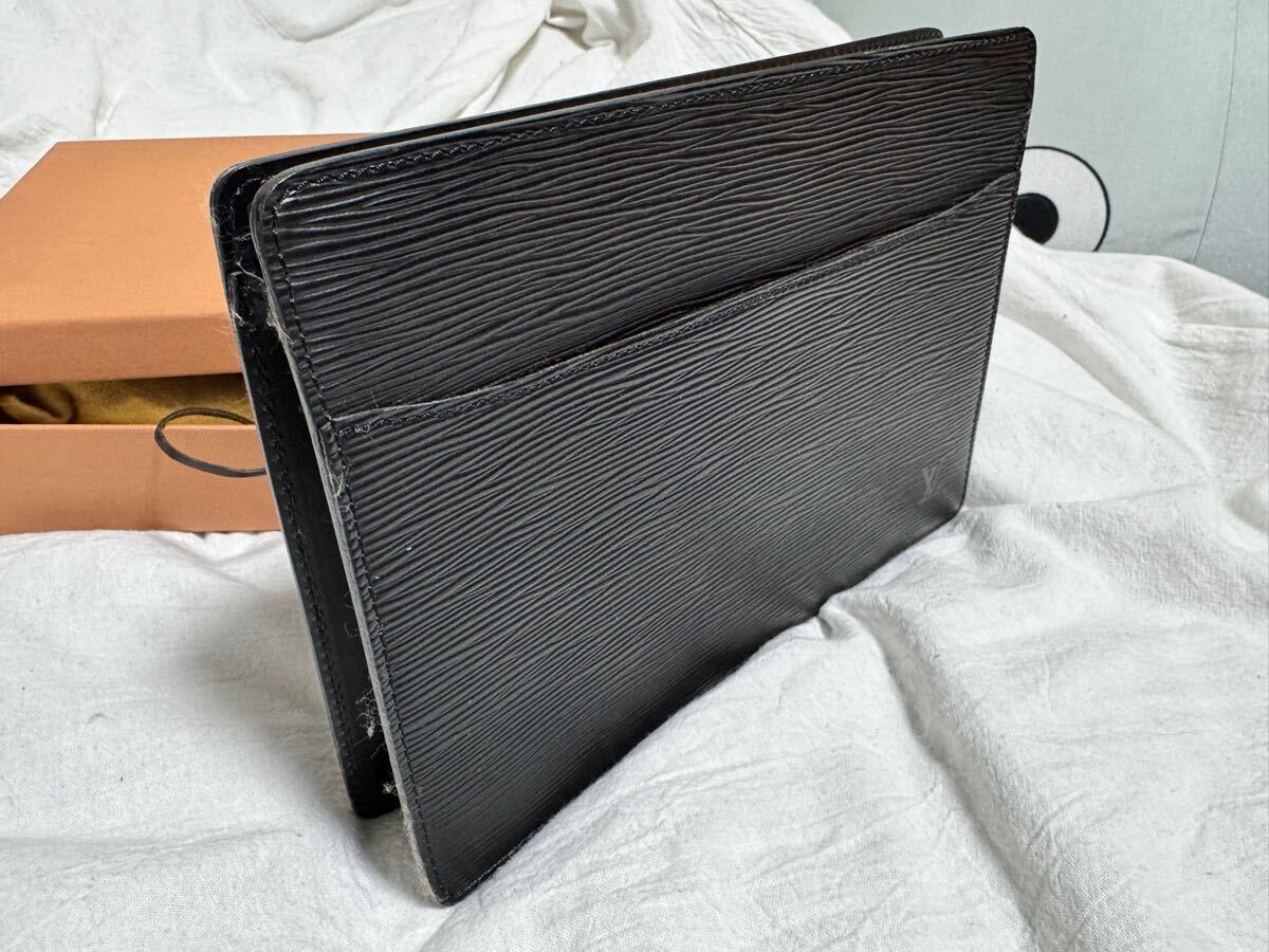 ルイ・ヴィトンLOUIS VUITTON エピ セカンドバッグ ブラック M52522 