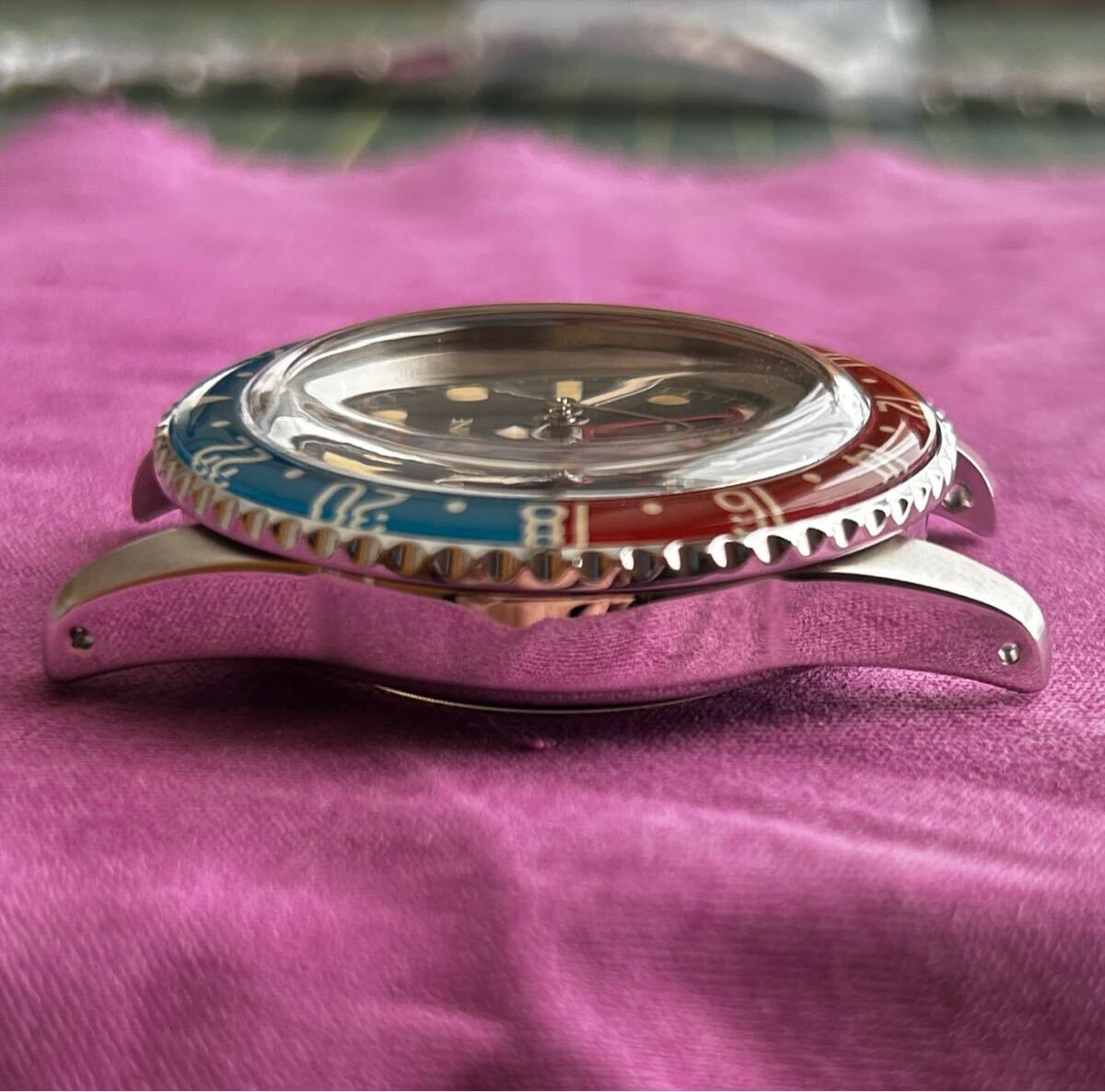 アウトライン　GMT　OUTLINE GMT-1950 自動巻き　ベークライト仕様風GMT 青赤ベゼル　ペプシ　腕時計_5