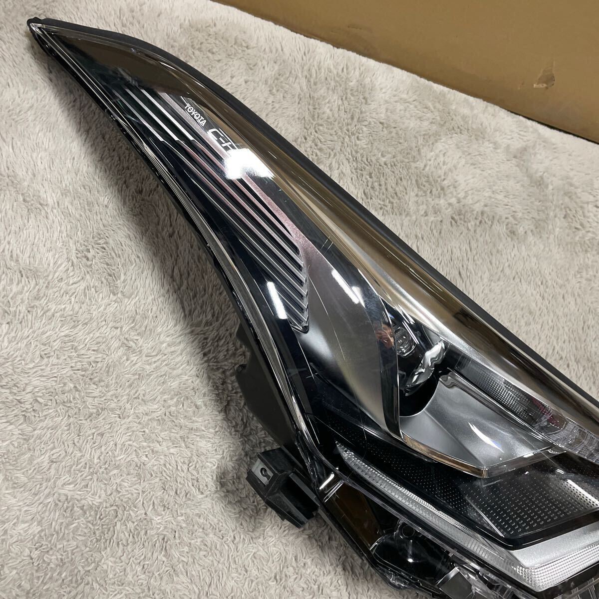 ZYX10 NGX10 NGX50 C-HR CHR 前期 中期 LED ヘッドライト ヘッドランプ