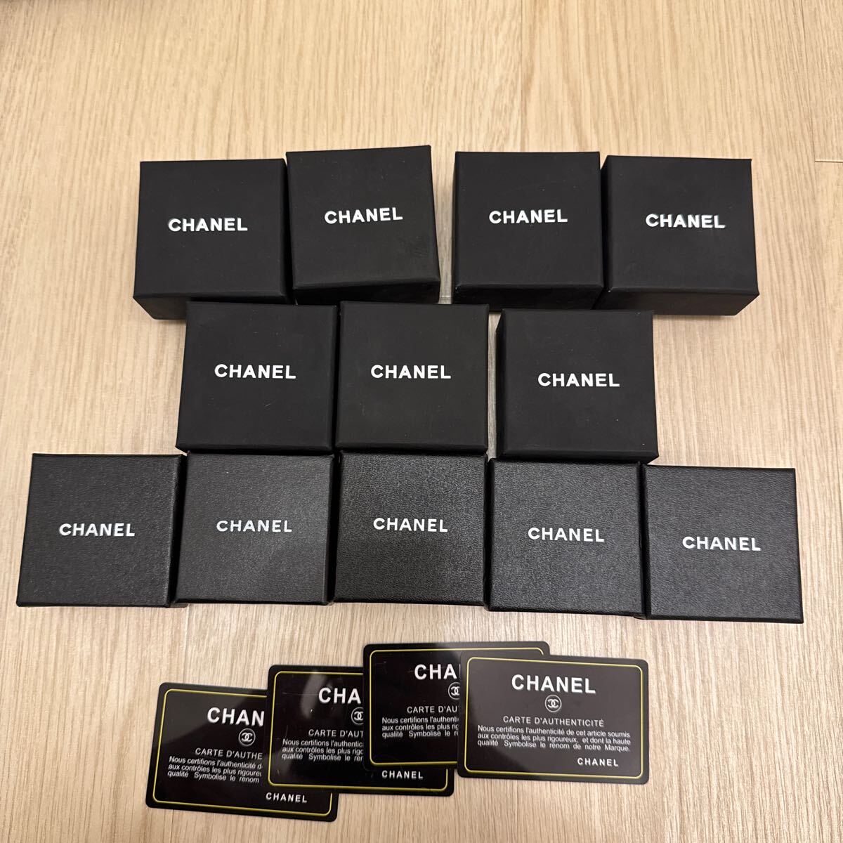 CHANEL ショッパー 空箱 ピアス 大量 紙袋 箱 シャネル アクセサリー用