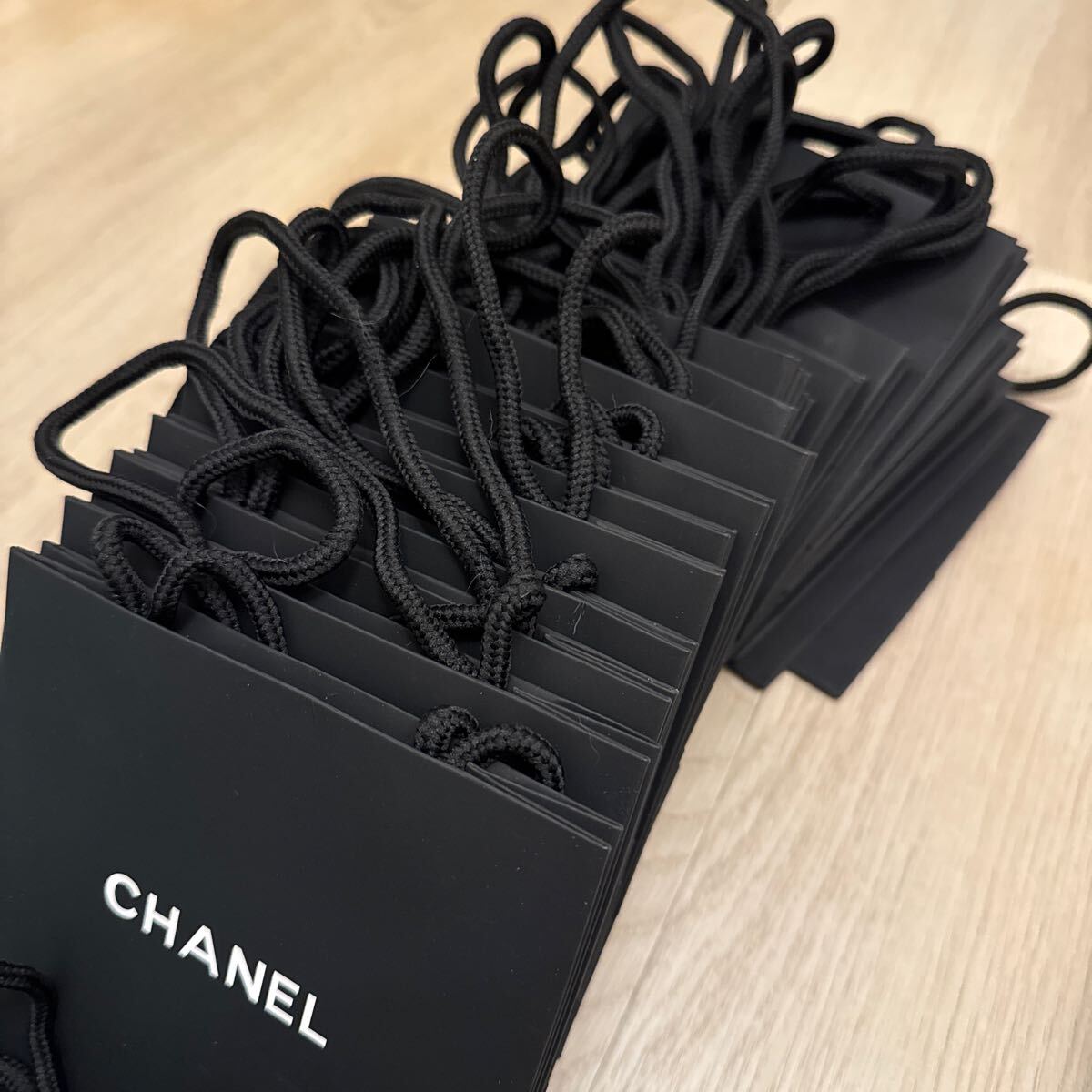 CHANEL ショッパー 空箱 ピアス 大量 紙袋 箱 シャネル アクセサリー用