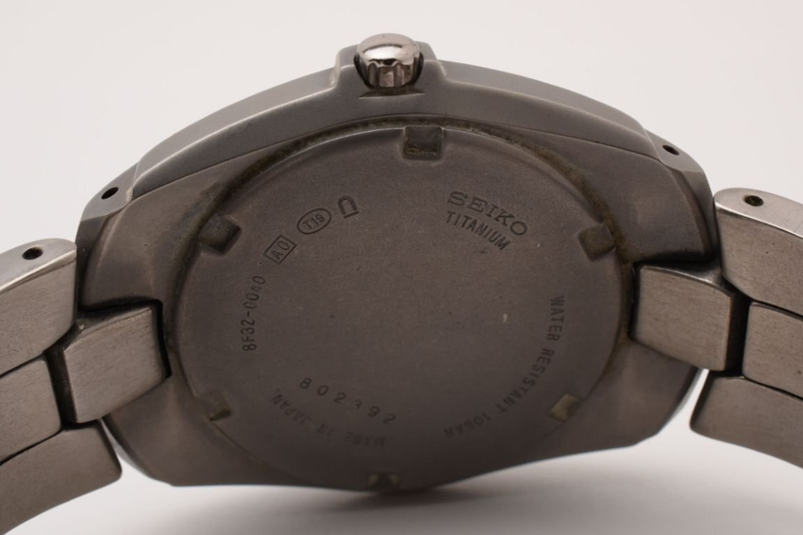 セイコー パーペチュアルカレンダー8F32-0040 ブラック シルバー