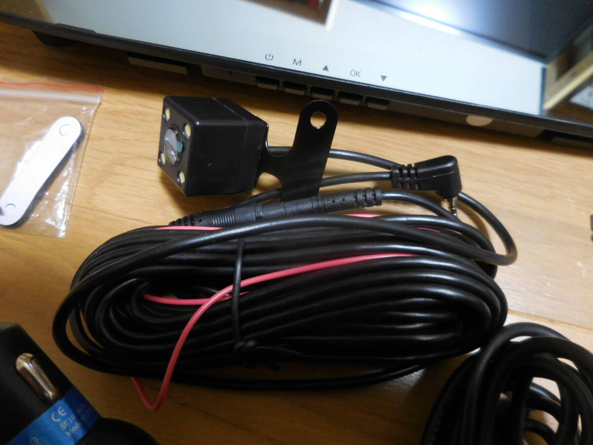 ミラー型ドライブレコーダー　バックカメラ新品_2
