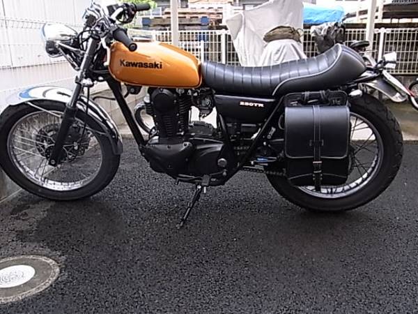 ◇250TR◇ ハンドルスタンディングセット WM製 アシストグリップ 