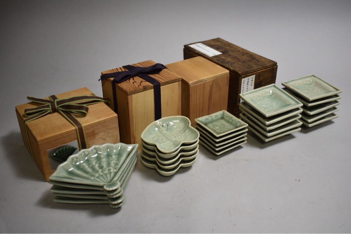 英】A1504 時代 三田青磁小皿4セット 日本美術 三田焼 小皿 小鉢 青瓷