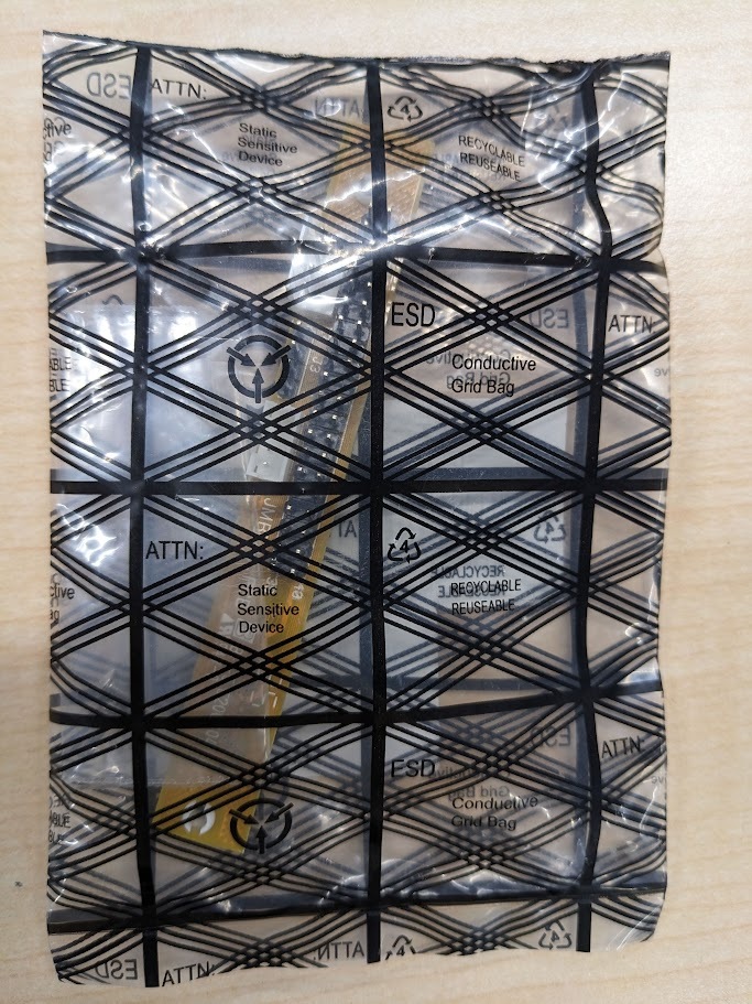 SAJ　スリムドライブ→IDE変換アダプター　IF-IDBR0001_2