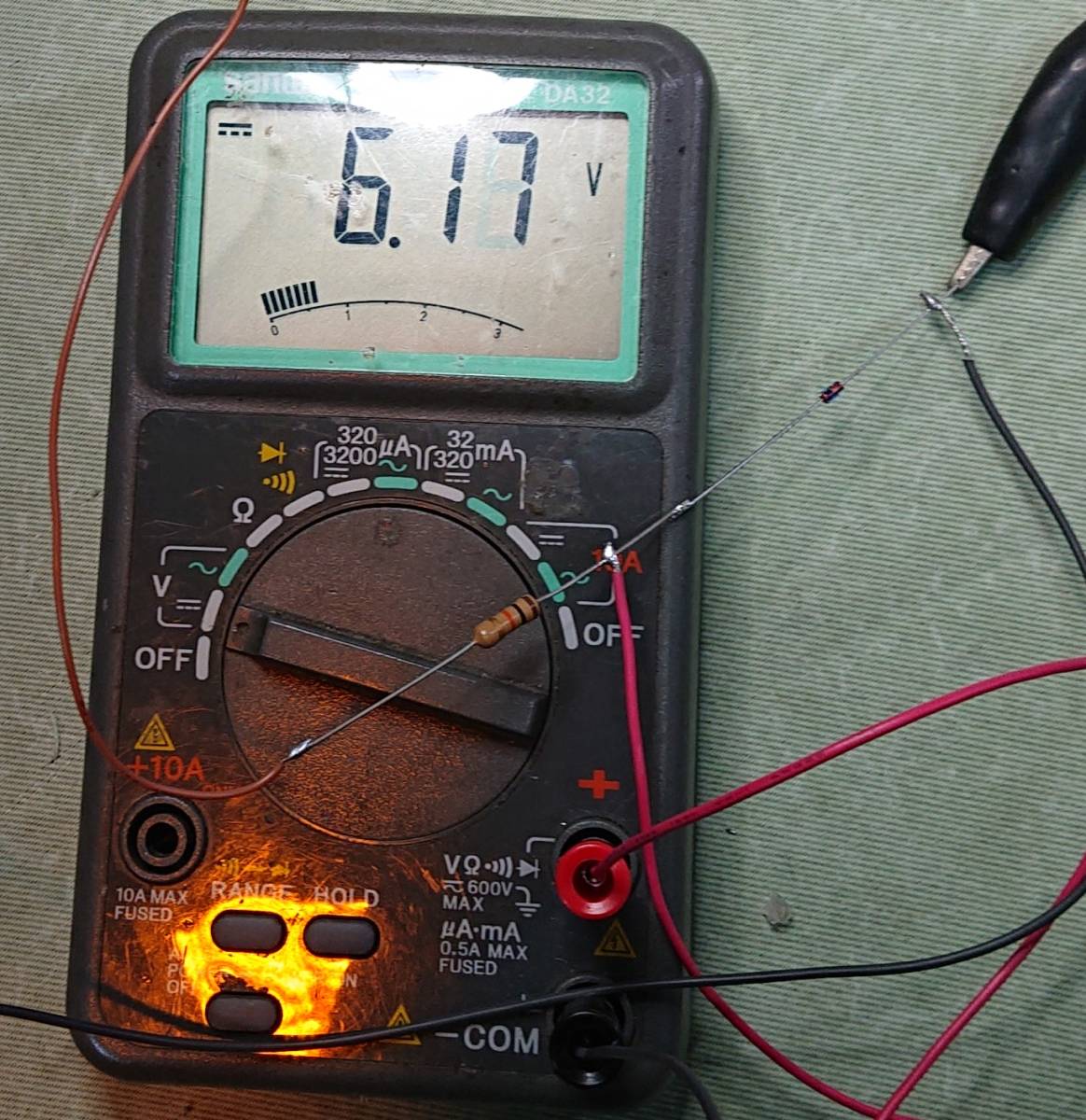 □　HZ6C2　6V～6.3V　0.5W　ツェナーダイオード　日立　10本セット　金田AMPに使用 　_3