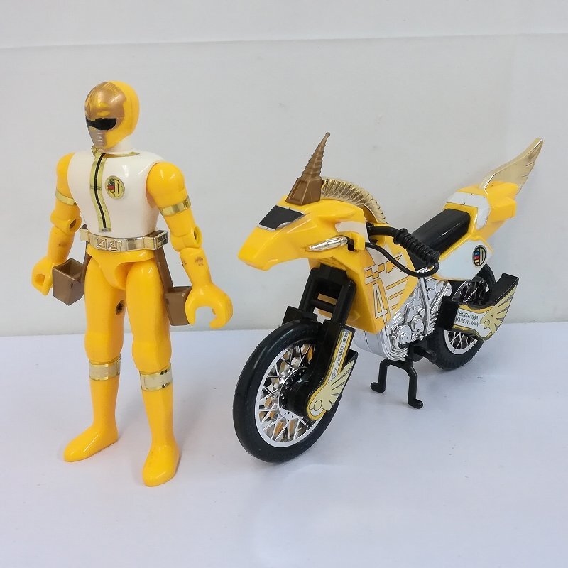 mV602a [当時物] バンダイ 五星戦隊 ダイレンジャー イエローキバー4号