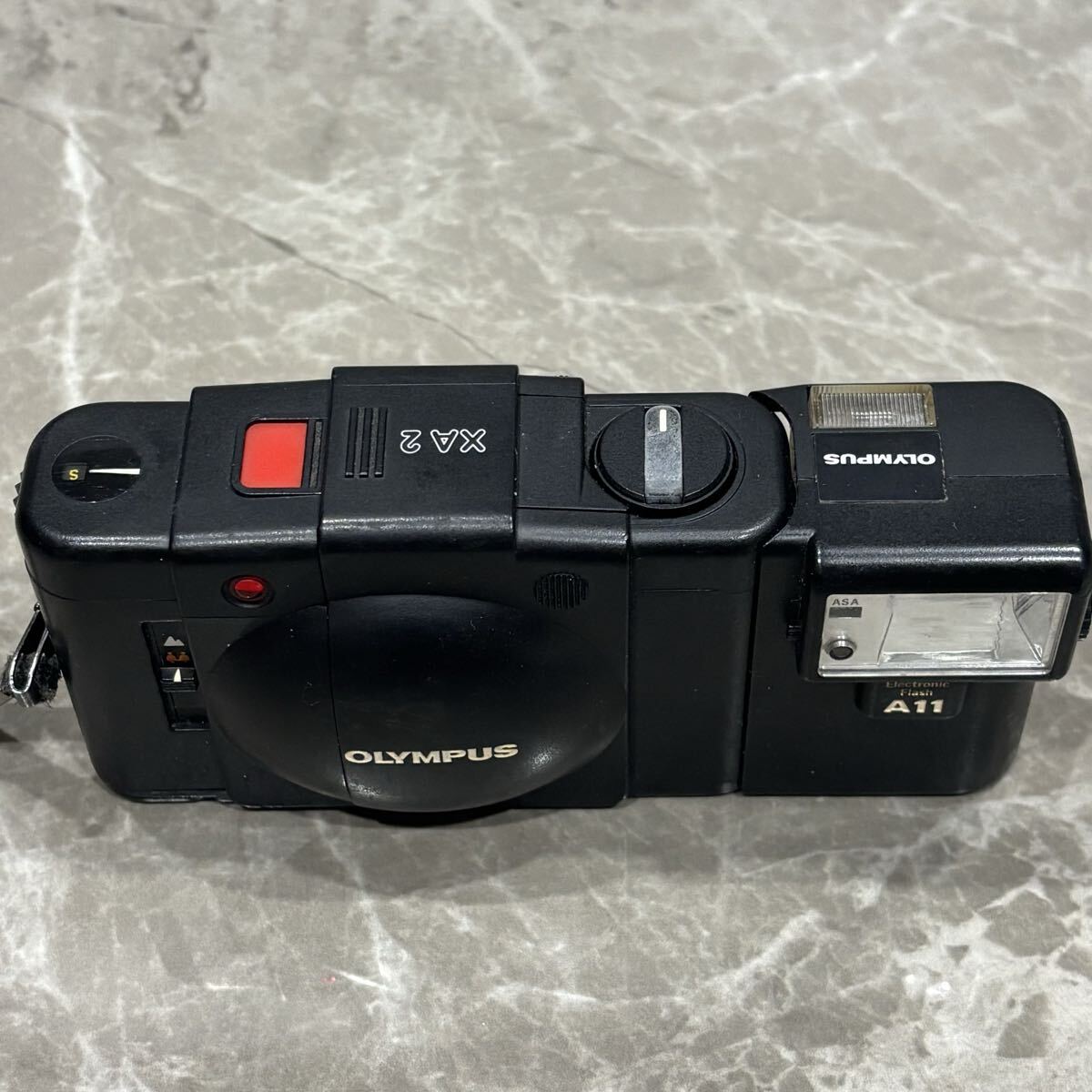 【ジャンク品】OLYMPUS XA2 + A11フラッシュ付き コンパクトフィルムカメラ 動作未確認 現状品_3