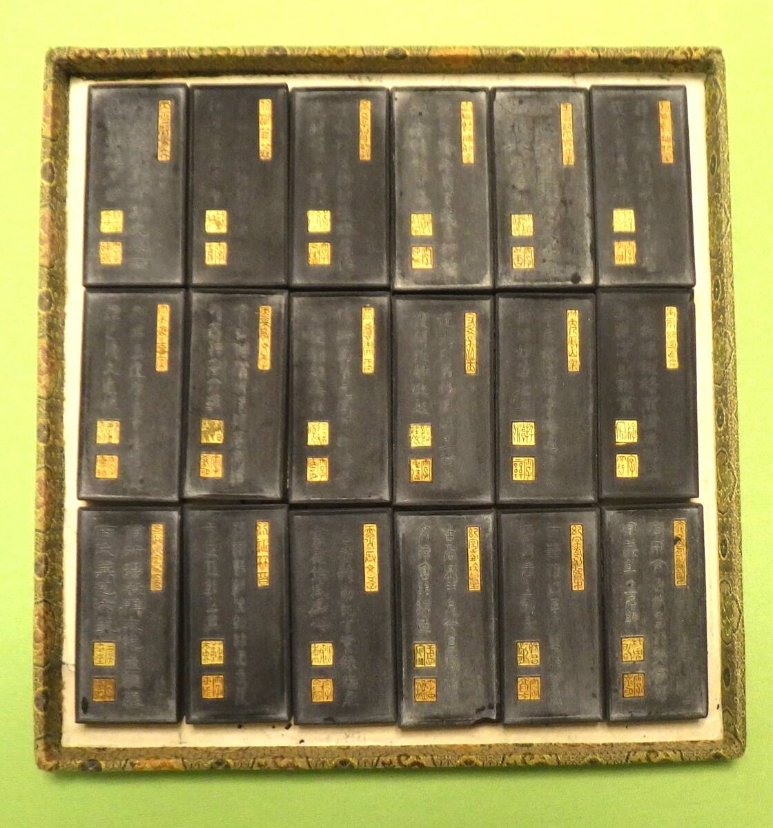 未使用　中国鐵墨　18個入 / 　古墨 書画墨 唐墨_3