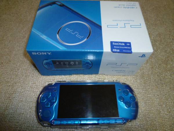 PSP-3000本体(バイブラントブルー)とソフト12本他_1