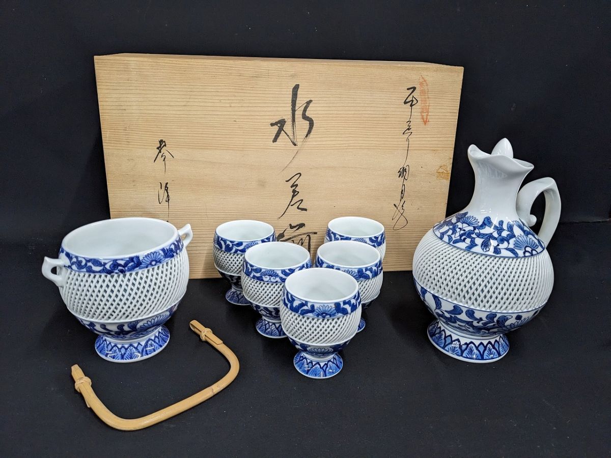 琴峰窯の値段と価格推移は？｜3件の売買データから琴峰窯の価値が