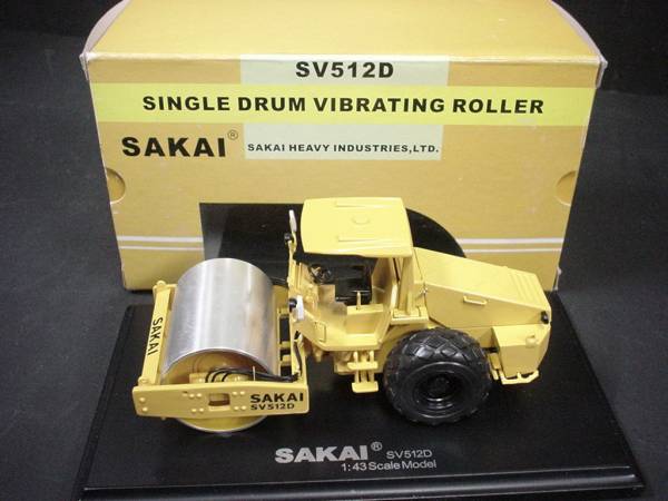 ☆レア新品1/43☆SAKAI(酒井)振動シングルロードローラー SV512D(建設