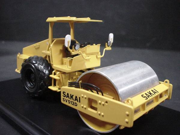 ☆レア新品1/43☆SAKAI(酒井)振動シングルロードローラー SV512D(建設