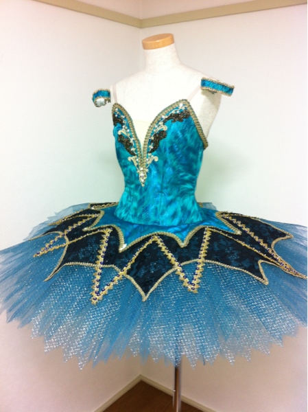 バレエ衣装 手作り一点物 エスメラルダ7号 バレエ 売買されたオークション情報 Yahooの商品情報をアーカイブ公開 オークファン Aucfan Com