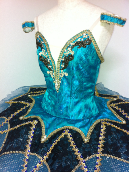 バレエ衣装 手作り一点物 エスメラルダ7号 バレエ 売買されたオークション情報 Yahooの商品情報をアーカイブ公開 オークファン Aucfan Com