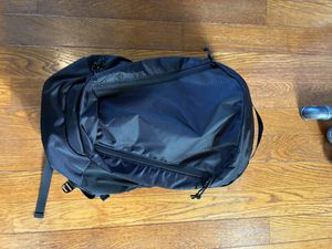 新品S　某高級アウトドアメーカーパック　MANTIS 26と同部材　工場サンプル　26L